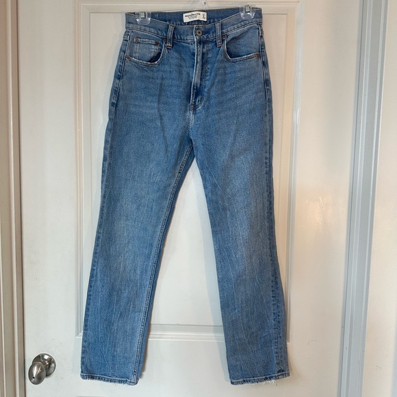 Abercrombie & Fitch Ultra High Rise Ankle Straight Leg Classic Jeans, size 27/4 - Picture 7 of 13